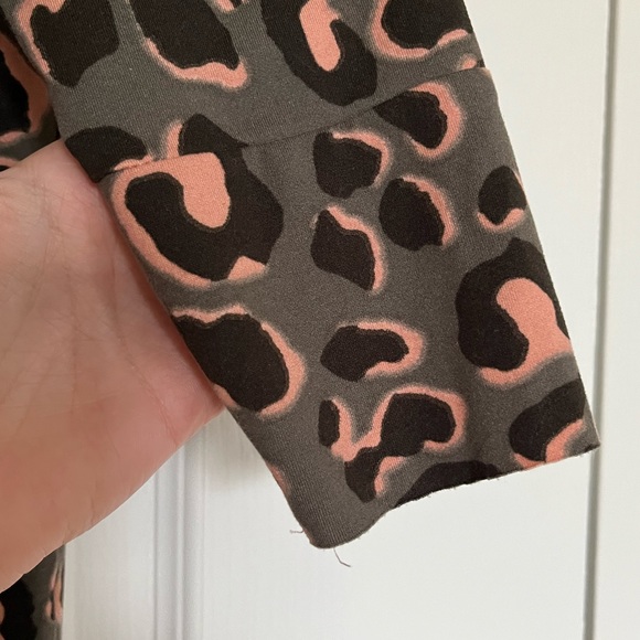 🇨🇦 Dotty Leopard and lace baseball t size xs -Toronto label - Picture 4 of 10